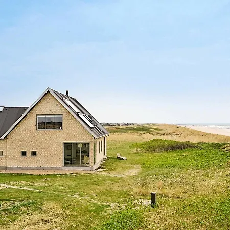 6 Person Holiday In Bl Vand Blåvand